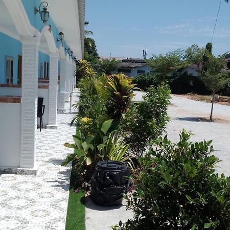 Mazza Nur Motel Pantai Cenang  Zewnętrze zdjęcie