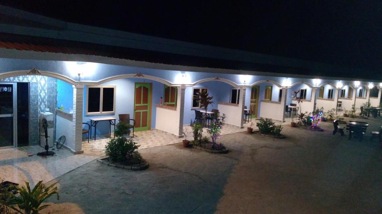 Mazza Nur Motel Pantai Cenang  Zewnętrze zdjęcie