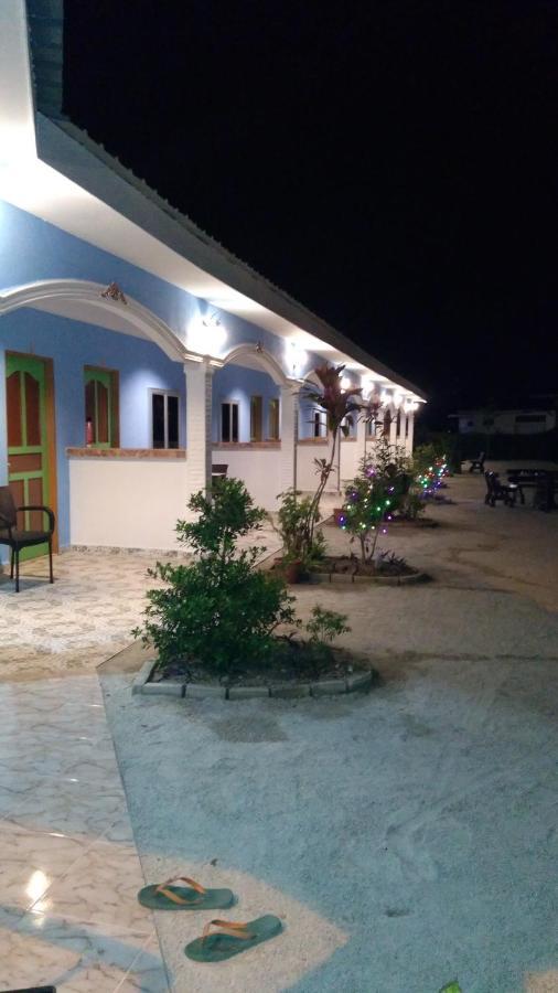 Mazza Nur Motel Pantai Cenang  Zewnętrze zdjęcie
