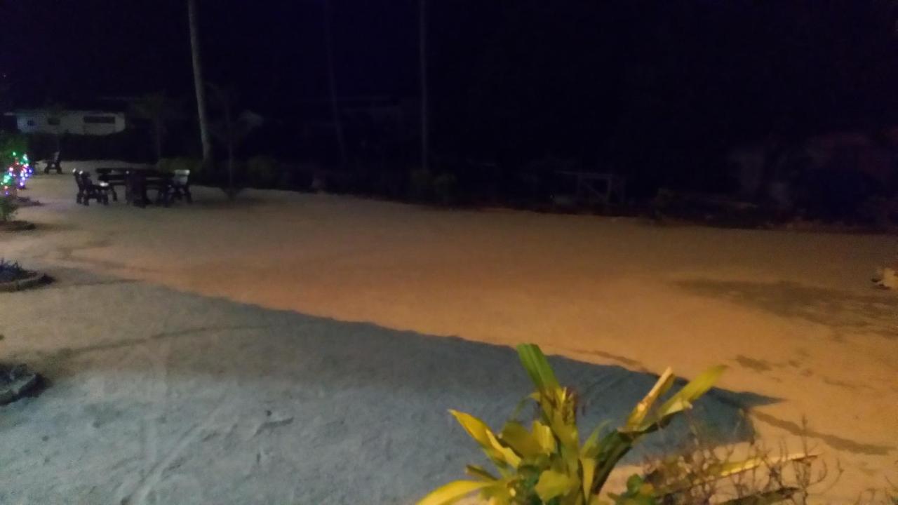 Mazza Nur Motel Pantai Cenang  Zewnętrze zdjęcie